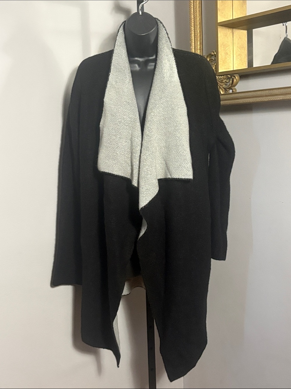 Harve Benard XL Black Open Front Drape Waterfall Cardigan Light Gray Collar